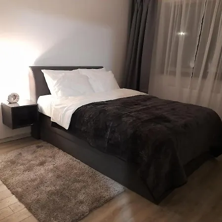 Popas Apartment *